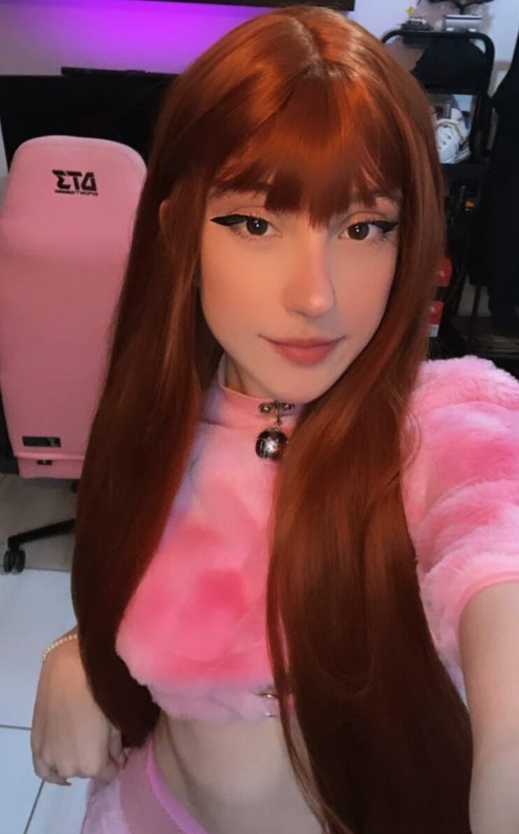 Sexy egirl nany op fancentro